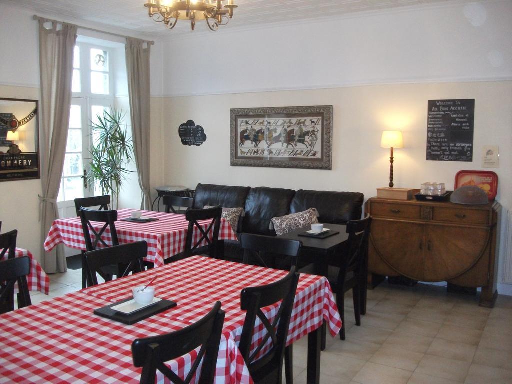Bed and Breakfast Au Bon Accueil Saint-Marcan Esterno foto